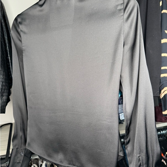 Dr2 by Daniel Rainn Ruched Satin Button-Up Long Sleeve Black Blouse Size XS - Picture 6 of 8